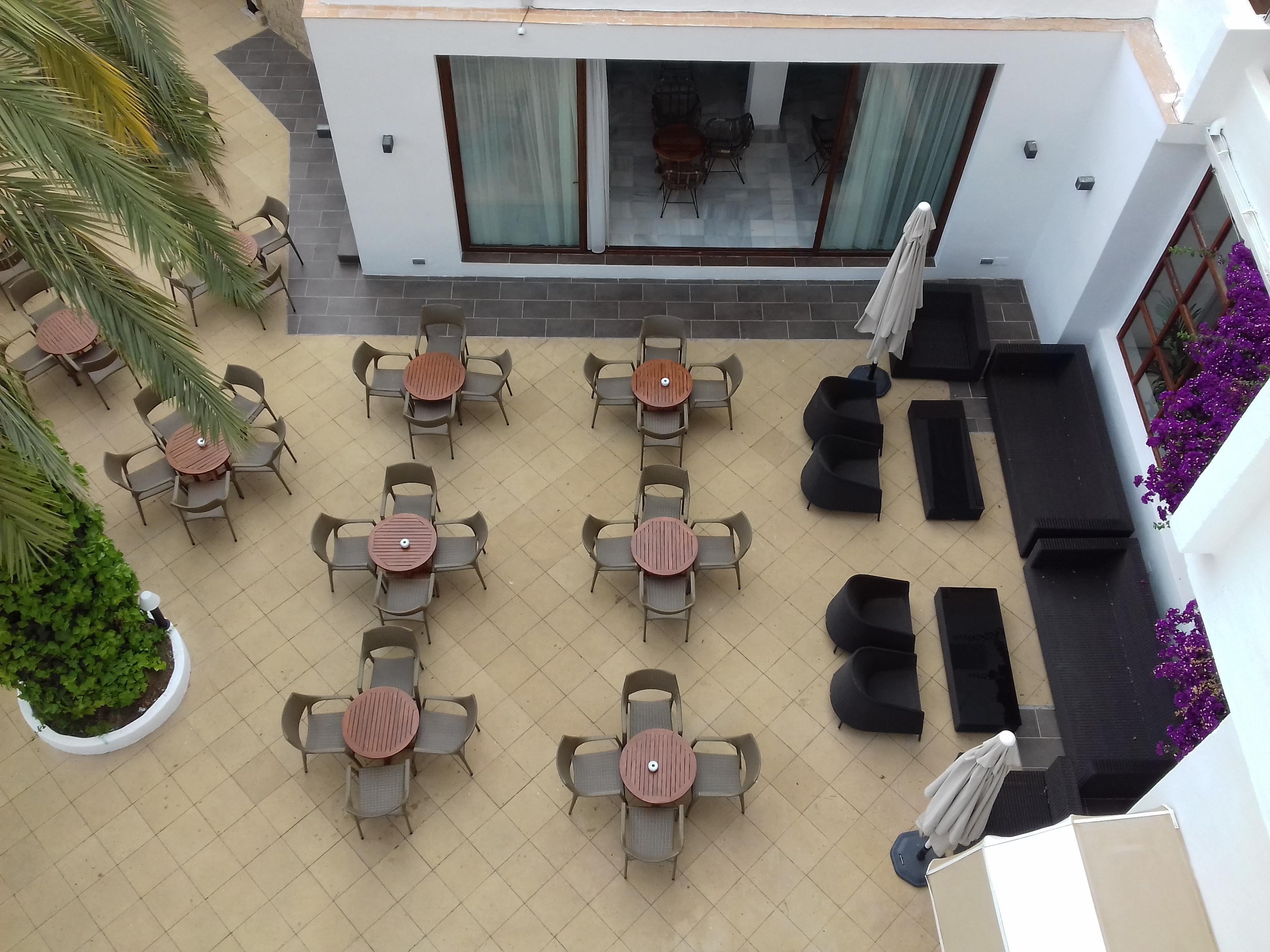Hotel Tres Torres Santa Eularia des Riu Eksteriør billede