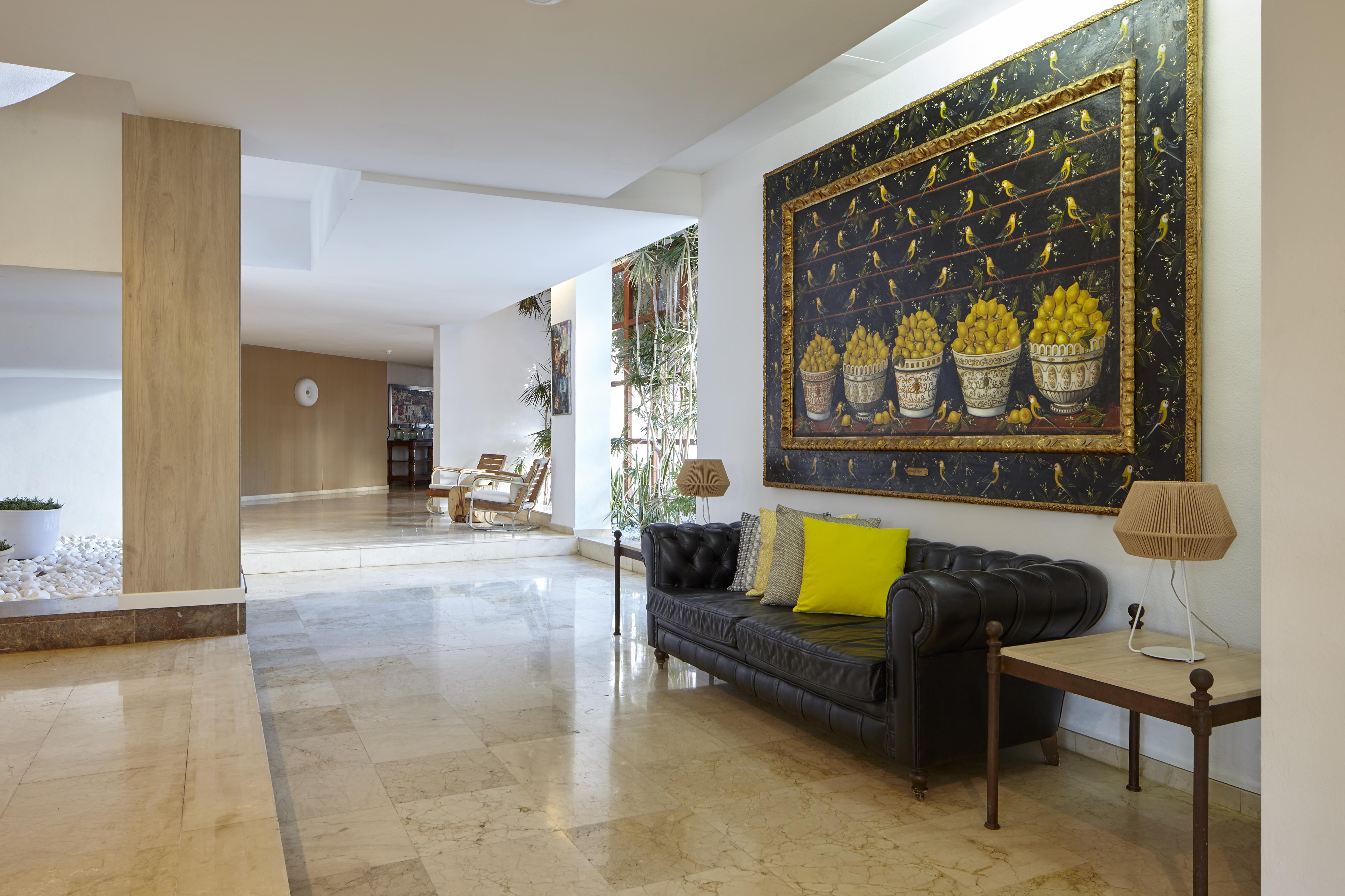 Hotel Tres Torres Santa Eularia des Riu Eksteriør billede