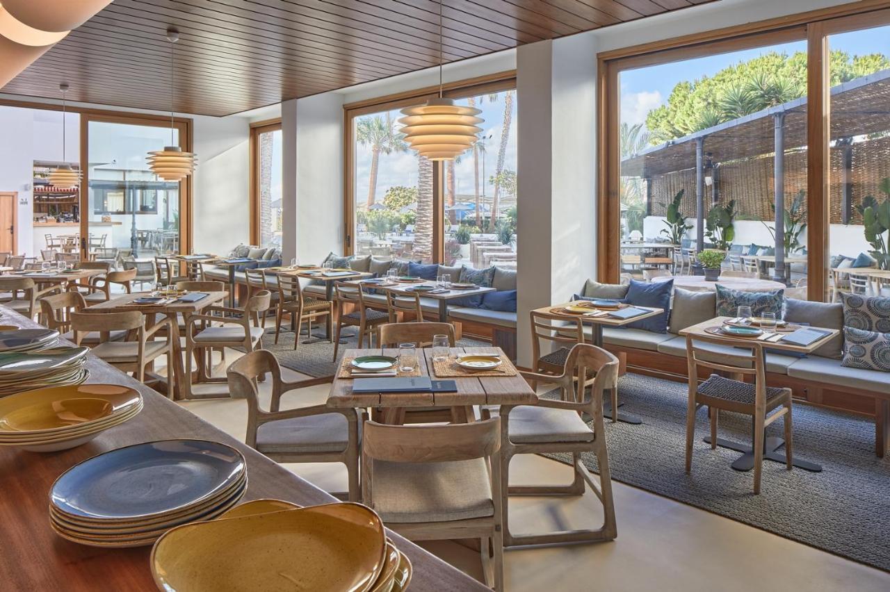 Hotel Tres Torres Santa Eularia des Riu Eksteriør billede
