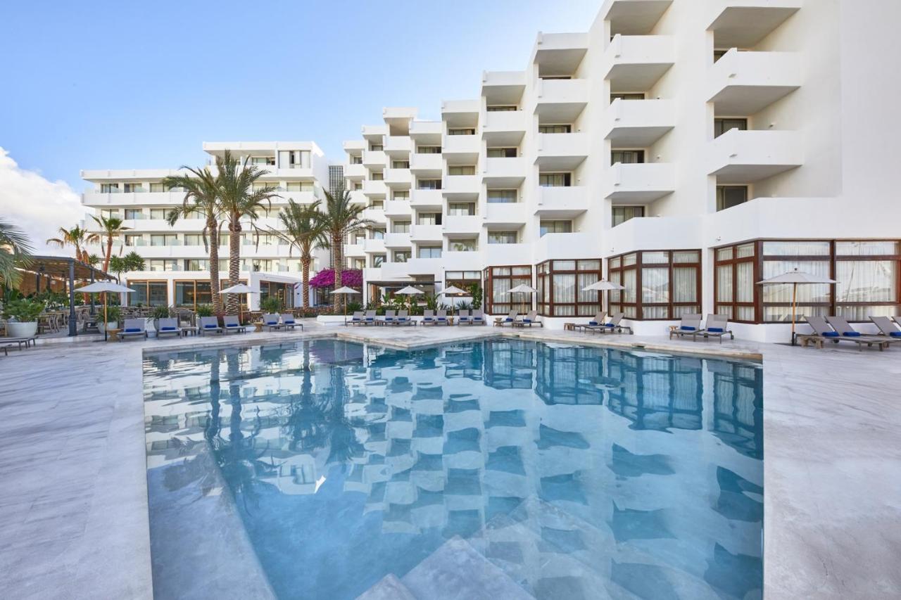 Hotel Tres Torres Santa Eularia des Riu Eksteriør billede